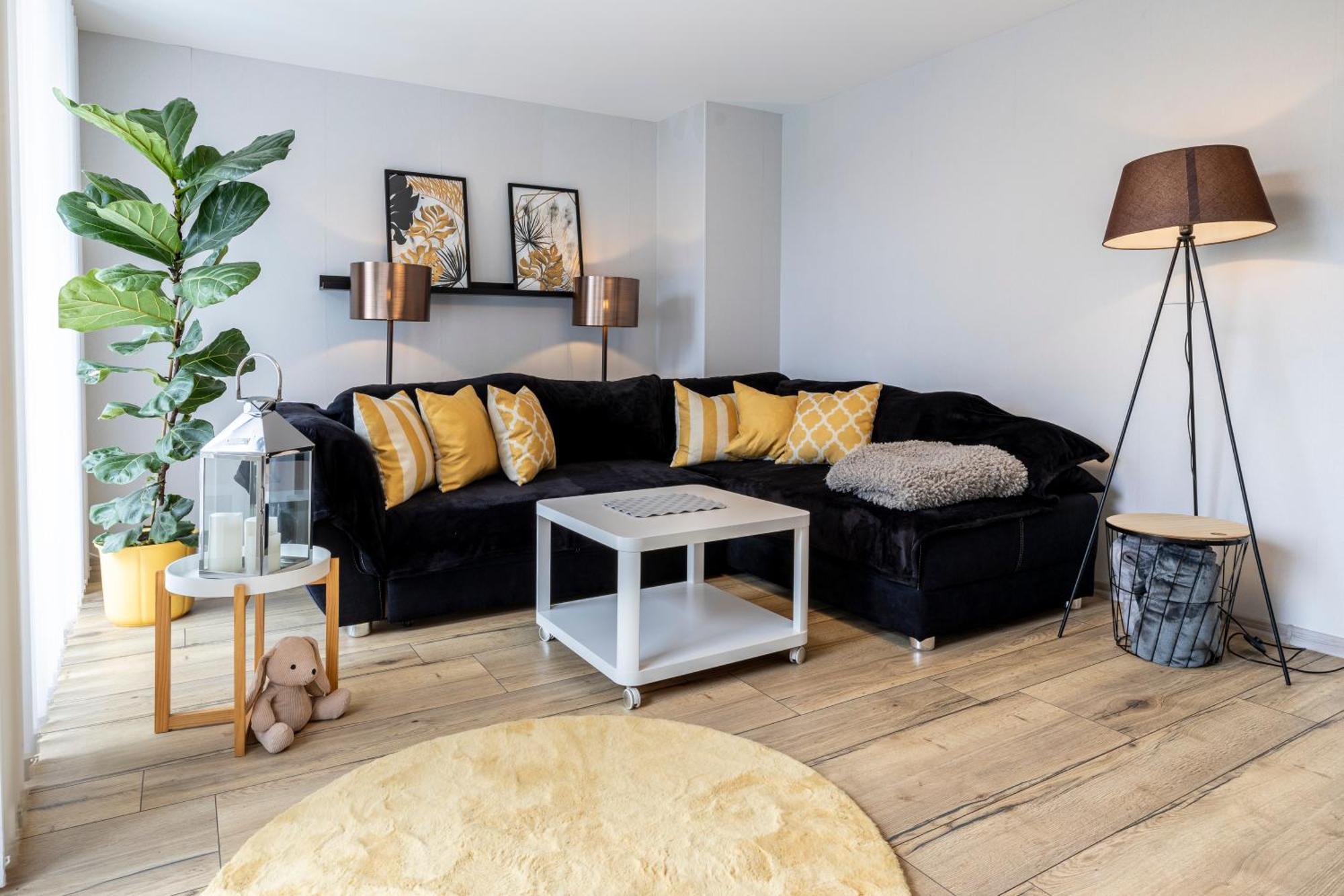 Design Maisonette - 24H Self-Check-In - Bis 7 Pers - In Direkter Weihernaehe - Parkplatz - Wifi - Balkon -Terrasse - Radwege Schiffweiler Екстер'єр фото